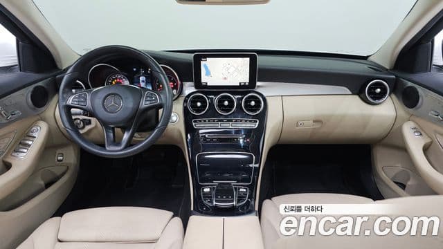Mercedes-Benz C-Class 2018 — Şəkil 11/20