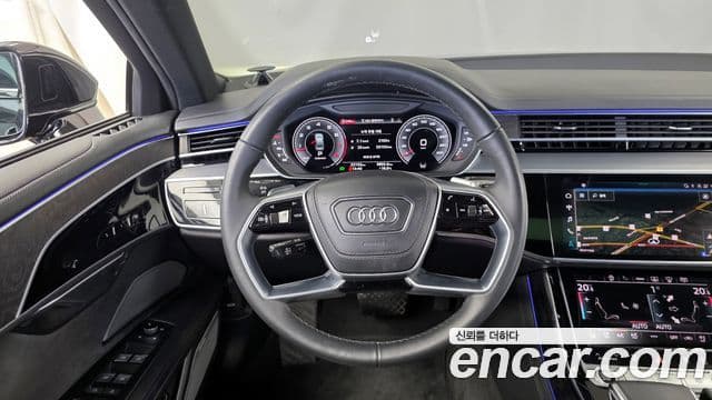 Audi A8 2023 — Photo 12/20