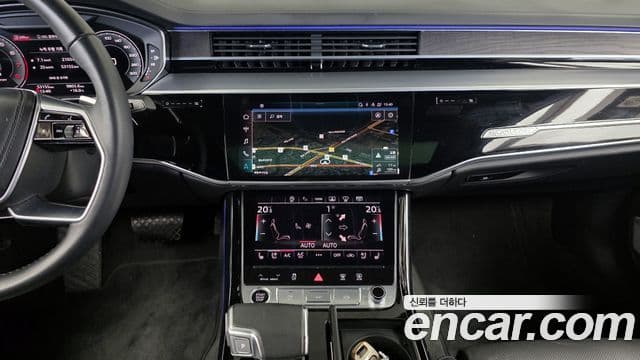 Audi A8 2023 — Photo 18/20