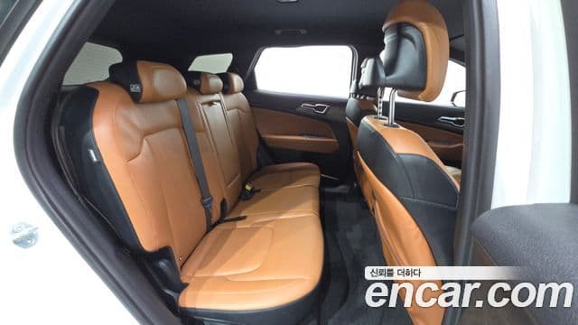 Kia Sportage 2023 — Şəkil 12/20