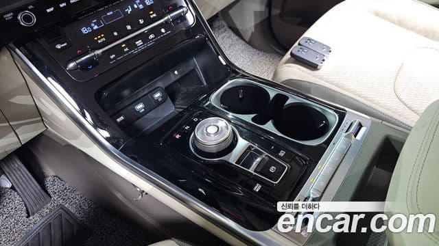 Kia Carnival 2021 — Şəkil 9/20