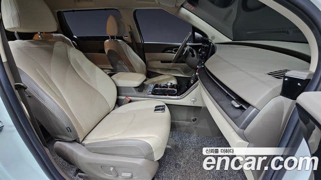 Kia Carnival 2021 — Şəkil 10/20