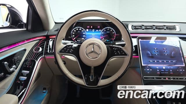 Mercedes-Benz S-Class 2022 — Photo 15/36