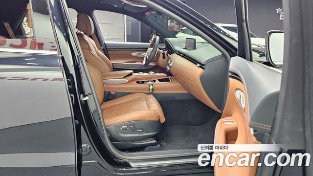 Genesis GV70 2021 — Photo 15/30