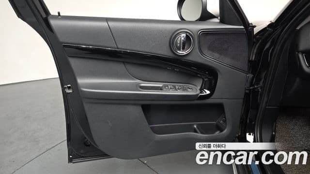 Mini Cooper Countryman 2021 — Şəkil 18/33