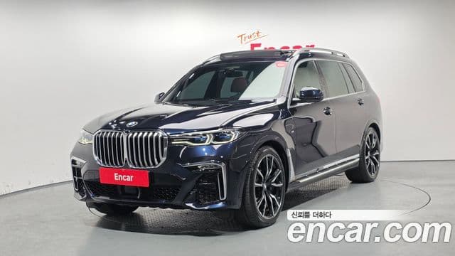 BMW X7 2021 — ფოტო 9/20