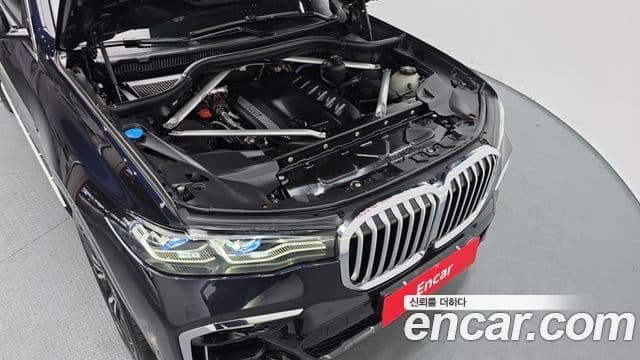 BMW X7 2021 — ფოტო 5/20