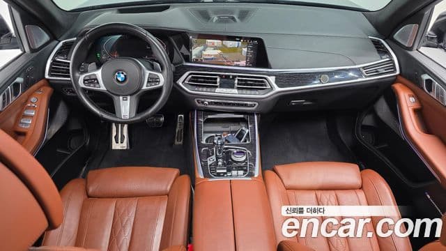 BMW X7 2021 — ფოტო 10/20