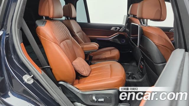BMW X7 2021 — ფოტო 11/20