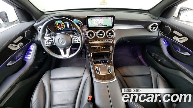 Mercedes-Benz GLC-Class 2020 — Şəkil 7/20