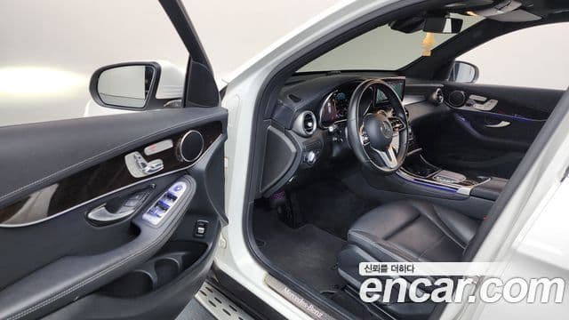 Mercedes-Benz GLC-Class 2020 — Şəkil 10/20