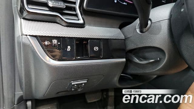 Kia Sportage 2021 — ფოტო 16/20