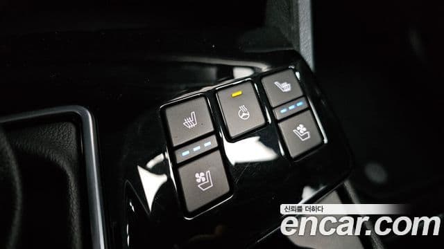 Kia Sportage 2021 — ფოტო 18/20