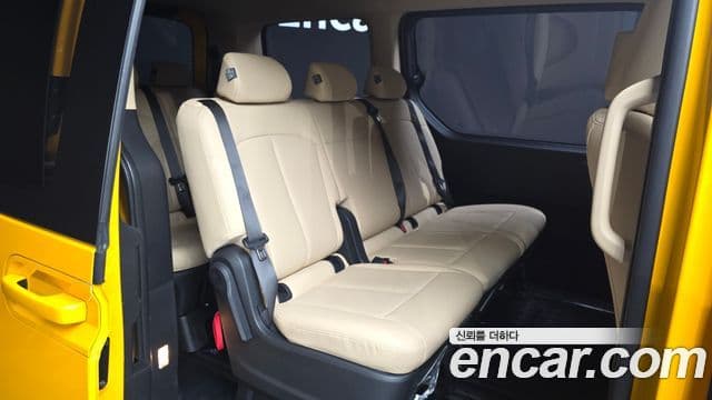 Hyundai Staria 2024 — Photo 7/27