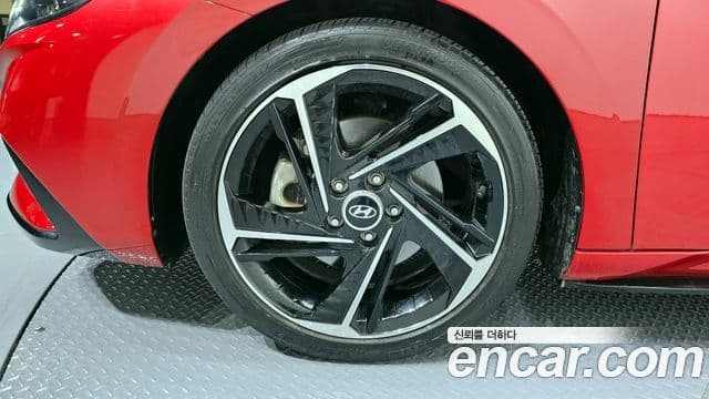 Hyundai The New Avante Hybrid 2022 — Photo 19/20