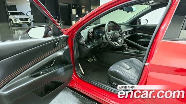 Hyundai The New Avante Hybrid 2022 — Photo 1/20