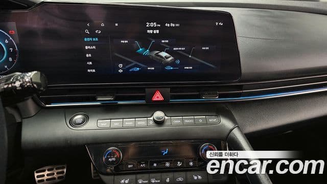 Hyundai The New Avante Hybrid 2022 — Photo 8/20