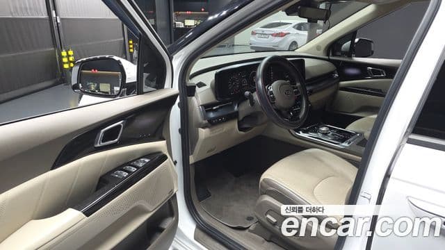 Kia Carnival 2021 — Şəkil 10/20