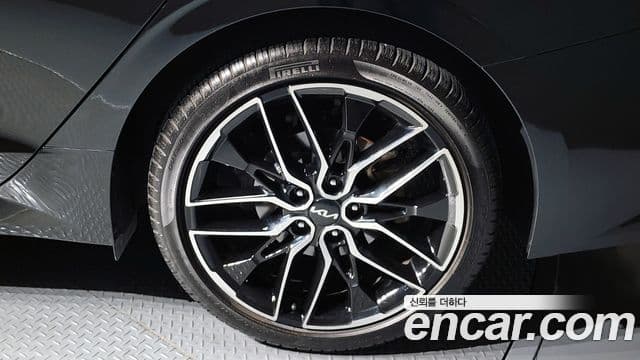 Kia K5 2023 — Photo 10/31