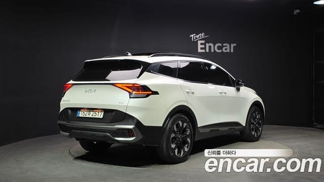 Kia Sportage 2022 — ფოტო 2/20