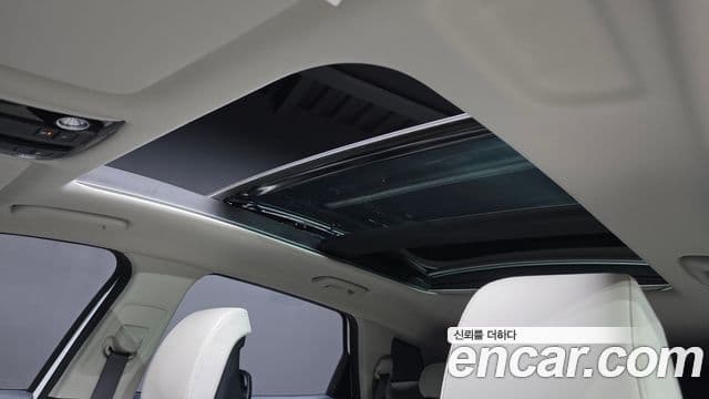 Kia Sportage 2022 — ფოტო 19/20