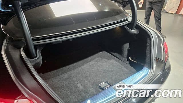 Mercedes-Benz S-Class 2018 — Photo 19/30