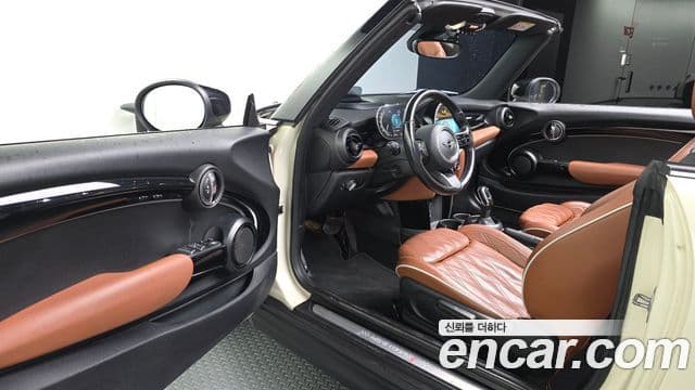 Mini Cooper S Convertible 2022 — ფოტო 10/20