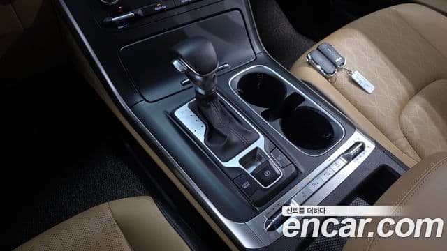 Kia Carnival 2023 — Фото 9/20