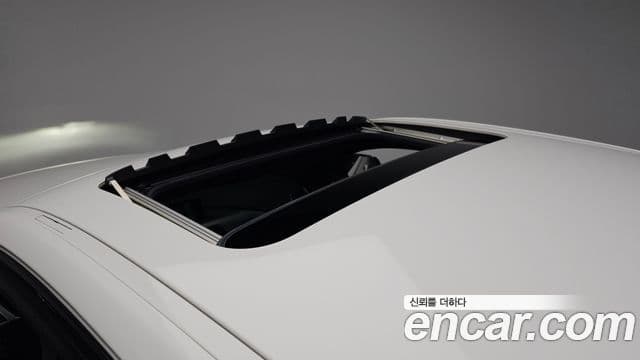 BMW 3 Series 2018 — Şəkil 16/20