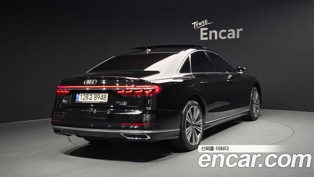 Audi A8 2021 — Şəkil 2/20