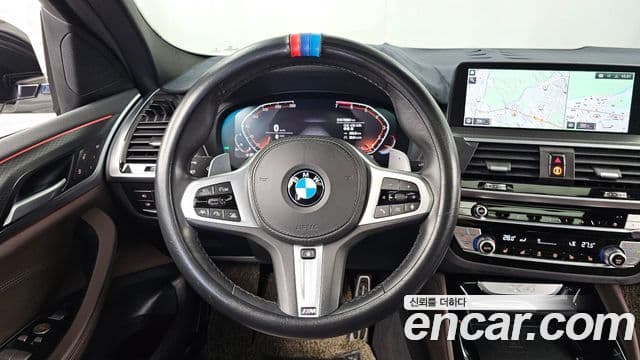 BMW X4 2021 — Фото 13/20