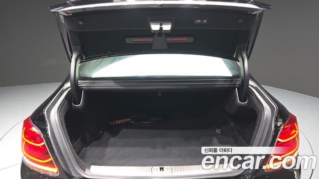Kia The K9 2020 — Photo 3/30