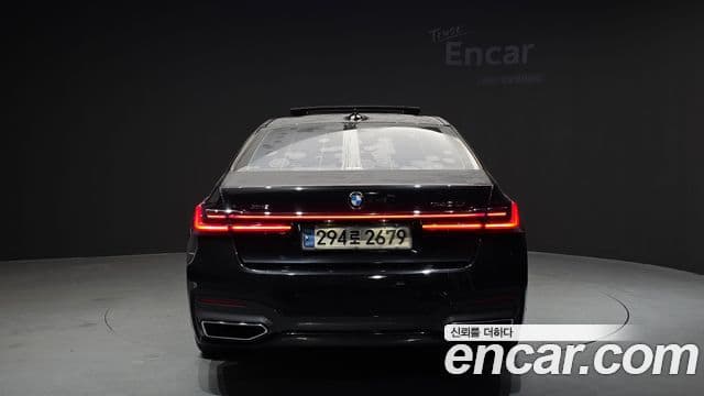 BMW 7 Series 2020 — ფოტო 3/20