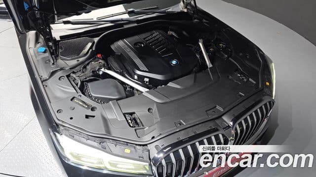 BMW 7 Series 2020 — ფოტო 5/20