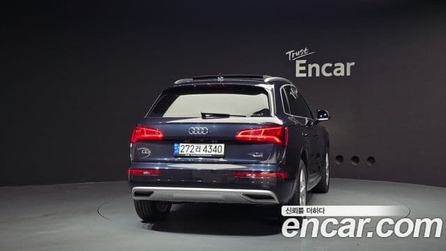 Audi Q5 2020 — Photo 31/34