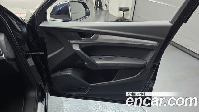 Audi Q5 2020 — Photo 23/34