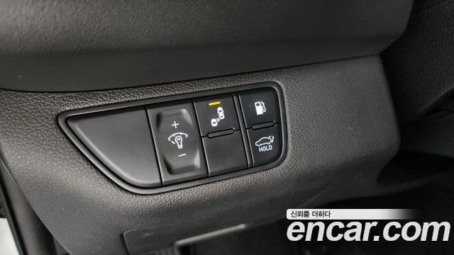 Genesis G70 2019 — Photo 35/37