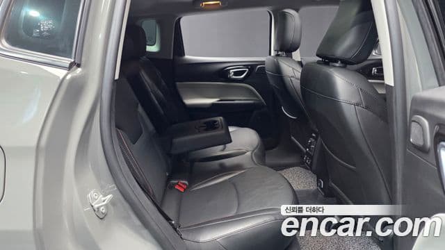 Jeep Compass 2022 — Şəkil 12/20