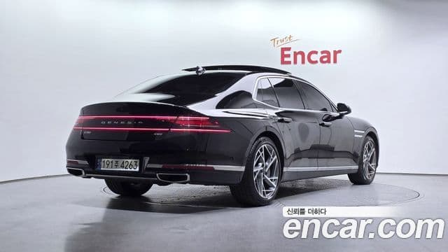 Genesis G90 2022 — ფოტო 2/20