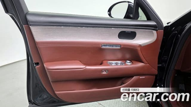 Genesis G90 2022 — ფოტო 12/36