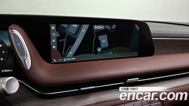 Genesis G90 2022 — ფოტო 28/36