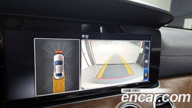 Mercedes-Benz E-Class 2019 — Фото 15/20