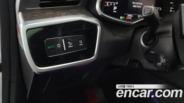 Audi A7 2020 — фото 20 из 20
