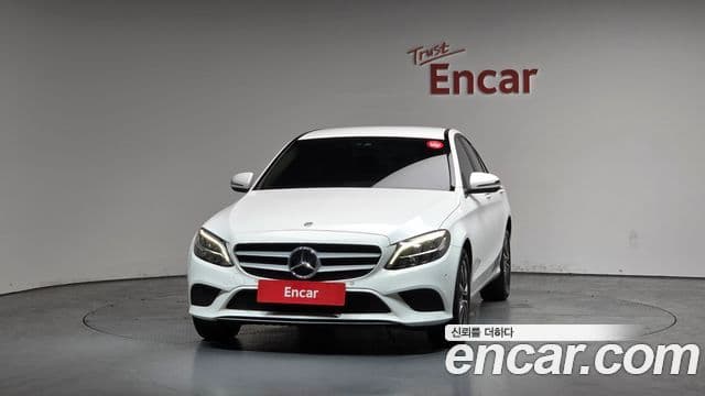 Mercedes-Benz C-Class 2020 — ფოტო 3/20
