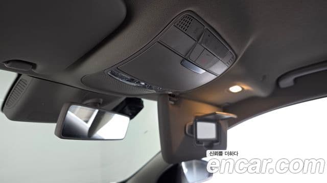 Mercedes-Benz C-Class 2020 — ფოტო 18/20