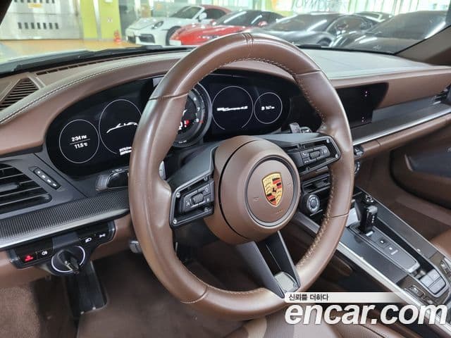 Porsche 911 2020 — Şəkil 11/19
