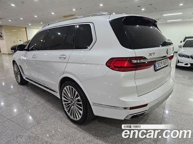 BMW X7 2022 — Şəkil 13/20