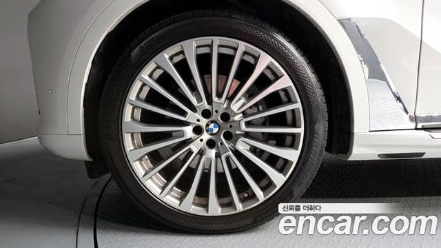 BMW X7 2022 — Şəkil 1/20