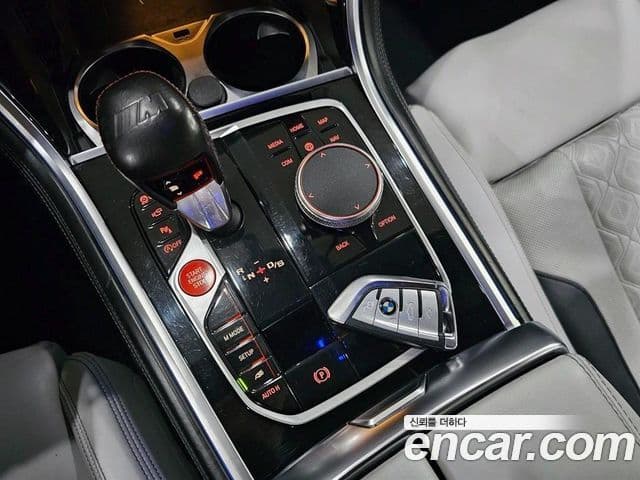 BMW M8 2020 — Photo 20/20