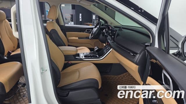 Kia Carnival 2022 — Şəkil 11/20